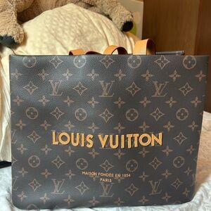 Louis Vuitton Monogram shopper Tote in Brown